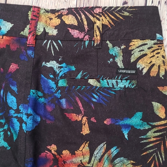 Tropical  Print Vans Board shorts🌴 - Picture 5 of 7
